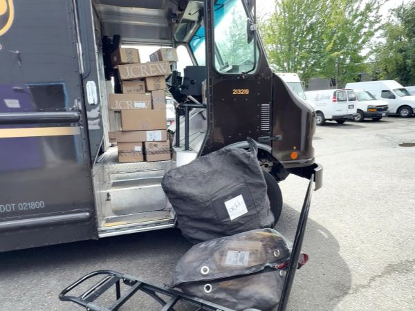 Đơn hàng AA Solutions Logistic